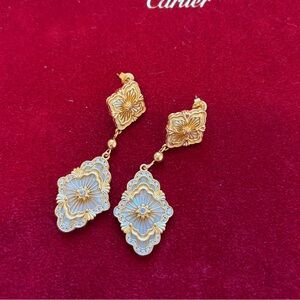 Elegant mother of pearl Earrings